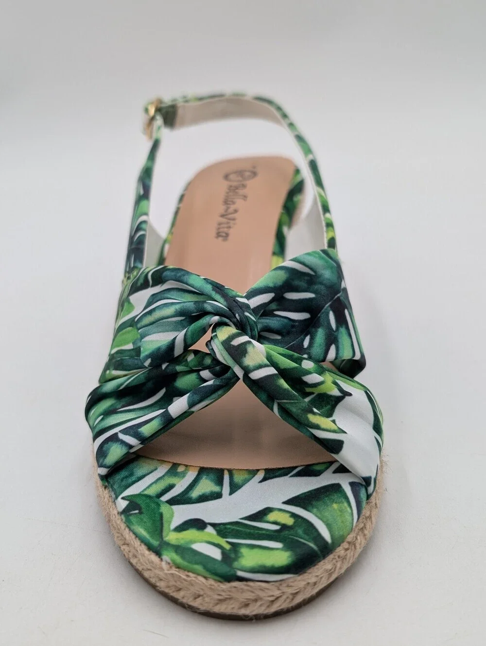 Bella Vita Size 9M Tropical Leaf Espadrille Wedge Sandals Slingback Gold Buckle